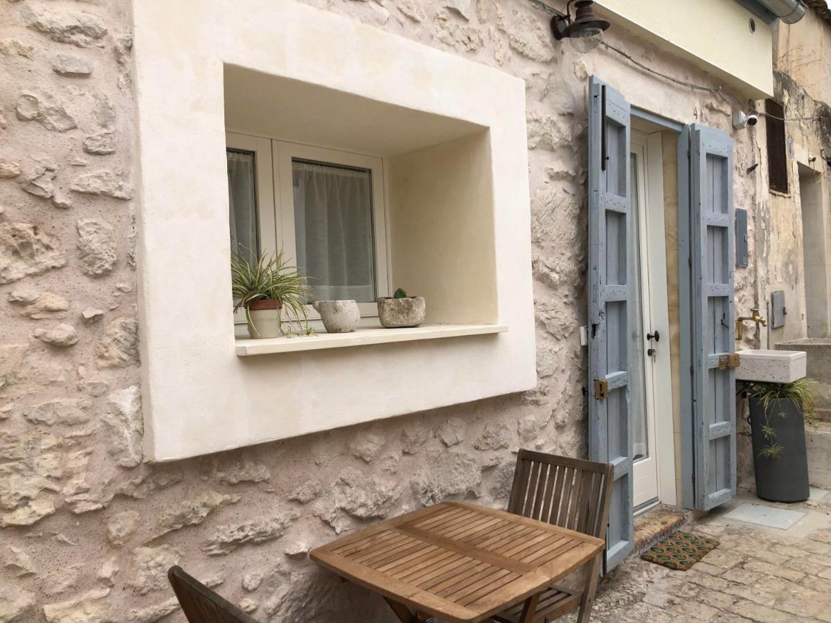 Chicchi Di Melograno Bed & Breakfast Модика Екстериор снимка