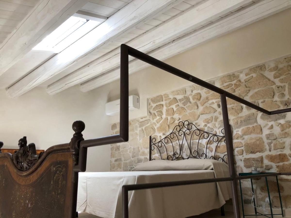 Chicchi Di Melograno Bed & Breakfast Модика Екстериор снимка